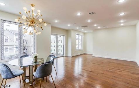210 22ND Street Irvington NJ 07111