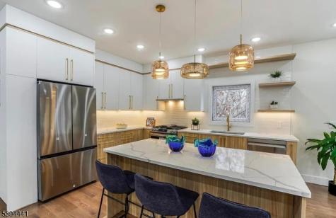 210 22ND Street Irvington NJ 07111
