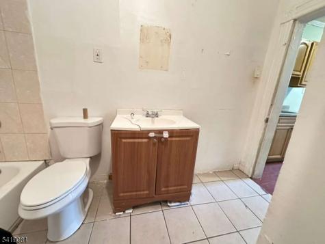 73 4TH Street Passaic NJ 07055