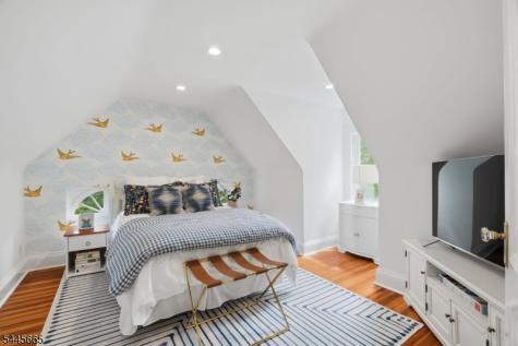 40 Oakwood Avenue Montclair NJ 07043