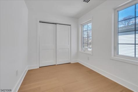 21 Cross Street Montclair NJ 07042
