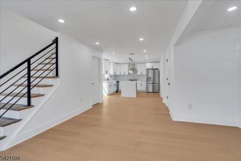 21 Cross Street Montclair NJ 07042