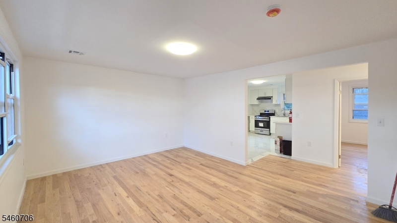 76 Baldwin Place Belleville NJ 07109