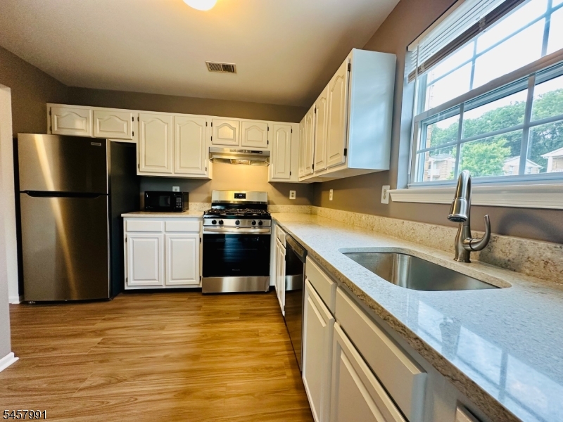 197 Vista Drive Hanover NJ 07927
