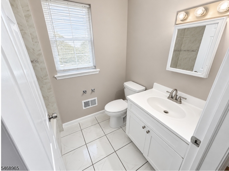 80 Cutler Street Newark NJ 07104