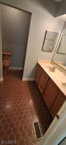 15 Andover Circle Montgomery NJ 08540