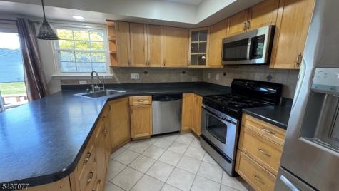 371 Hawkshead Way Franklin NJ 08873