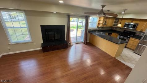 371 Hawkshead Way Franklin NJ 08873