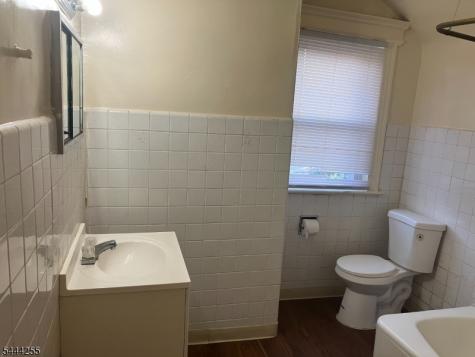 407 William Street East Orange NJ 07017