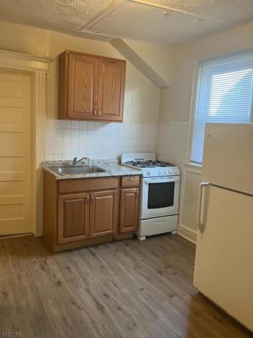 407 William Street East Orange NJ 07017