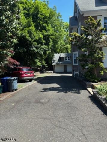 9 Laurel Place Montclair NJ 07043