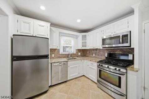 10 Lloyd Avenue Florham Park NJ 07932