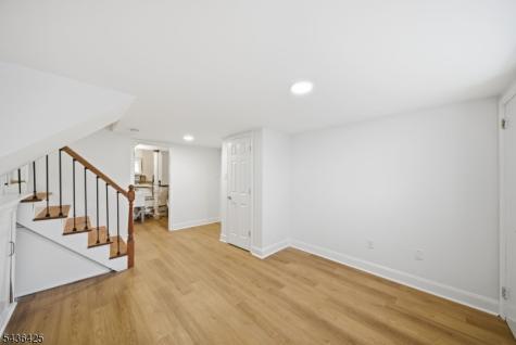 10 Lloyd Avenue Florham Park NJ 07932