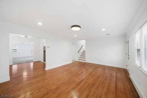 10 Lloyd Avenue Florham Park NJ 07932