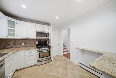 10 Lloyd Avenue Florham Park NJ 07932