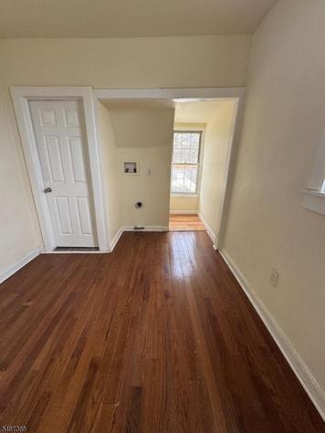133 Seymour Avenue Newark NJ 07108