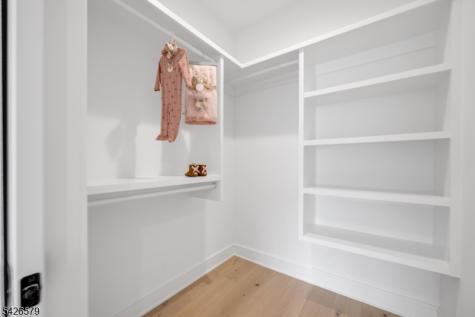 15 Feldman Court Paramus NJ 07652