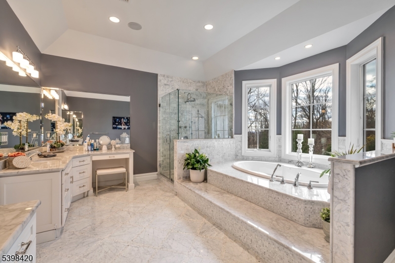 7 W Serafin Way Montville NJ 07082