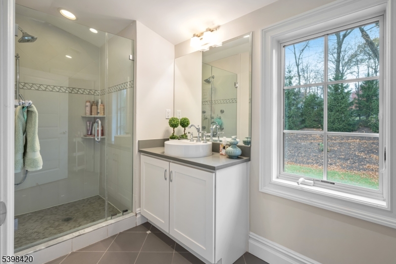 7 W Serafin Way Montville NJ 07082