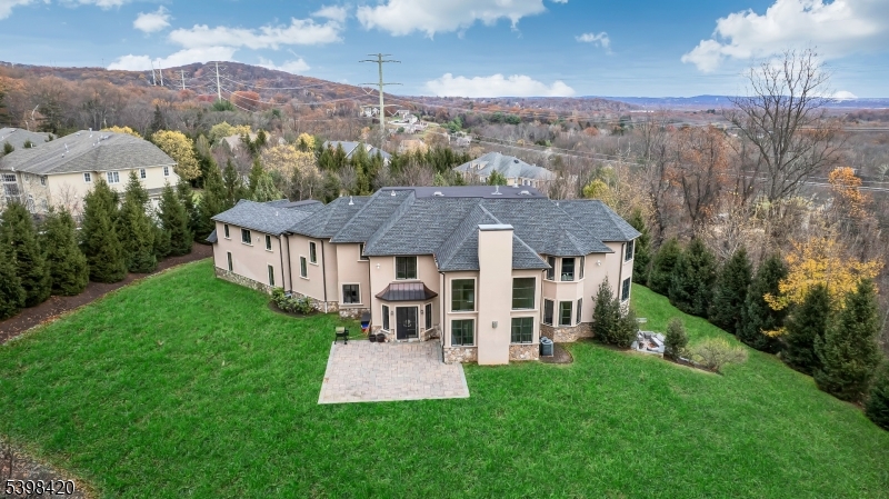 7 W Serafin Way Montville NJ 07082