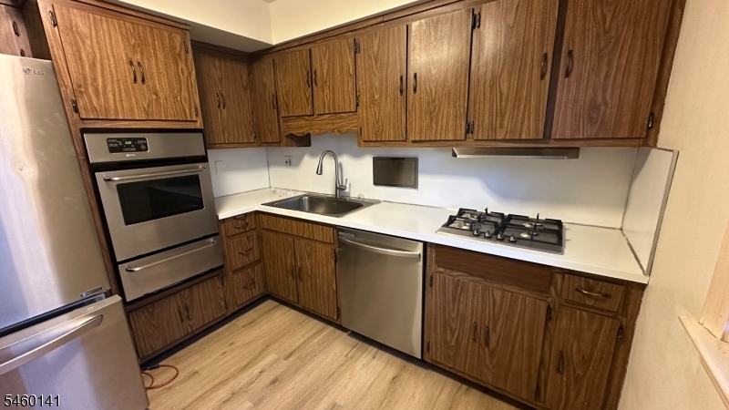 43 Oakwood Avenue Bloomfield NJ 07003