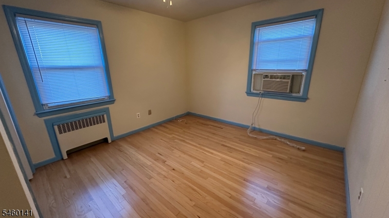 43 Oakwood Avenue Bloomfield NJ 07003