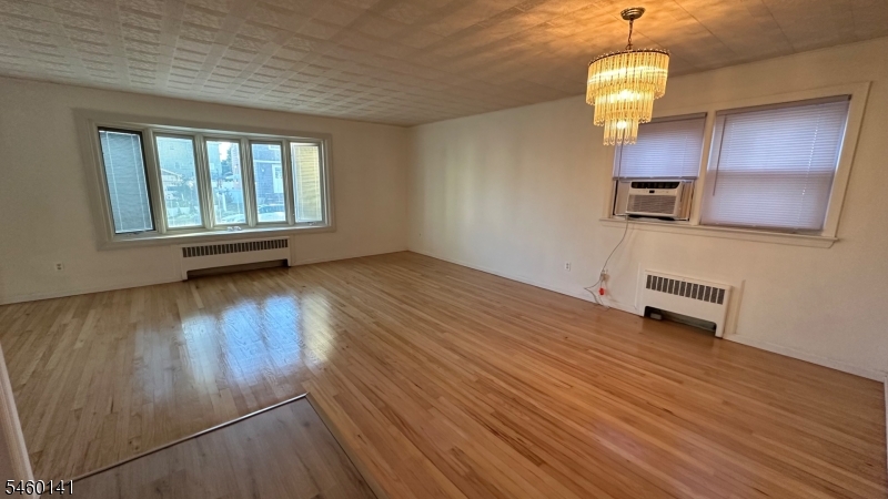 43 Oakwood Avenue Bloomfield NJ 07003
