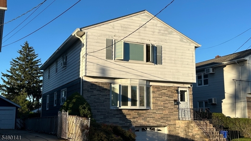 43 Oakwood Avenue Bloomfield NJ 07003