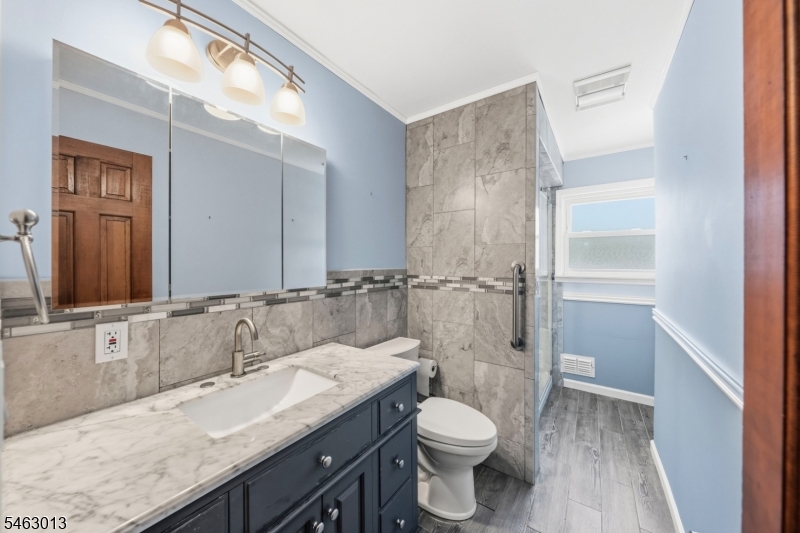 62 Pinho Avenue Carteret NJ 07008