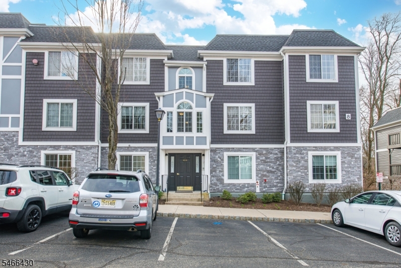 102 Village Drive Morris NJ 07960