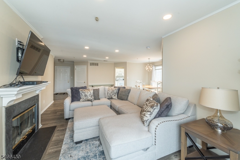 102 Village Drive Morris NJ 07960