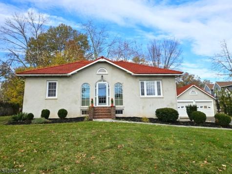 48 Bay Street Long Hill NJ 07980