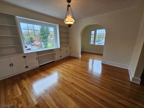48 Bay Street Long Hill NJ 07980