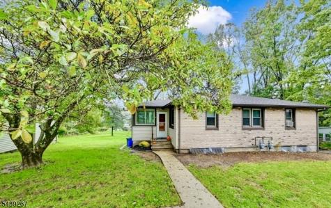 14 Sharon Court Randolph NJ 07869