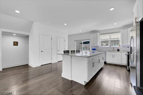 6 Martin Place Morris Plains NJ 07950