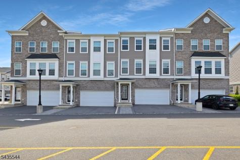 6 Martin Place Morris Plains NJ 07950