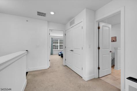 6 Martin Place Morris Plains NJ 07950