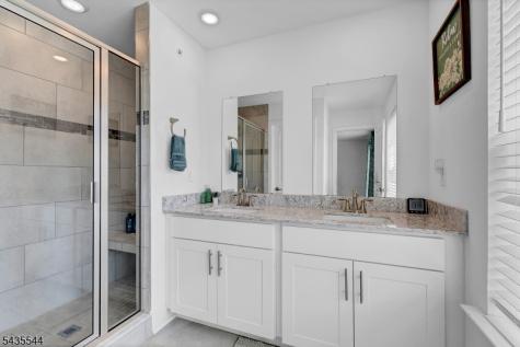 6 Martin Place Morris Plains NJ 07950