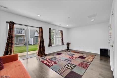 6 Martin Place Morris Plains NJ 07950