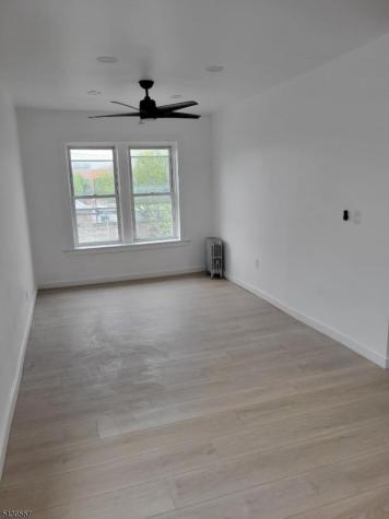 544 Market Street Paterson NJ 07513