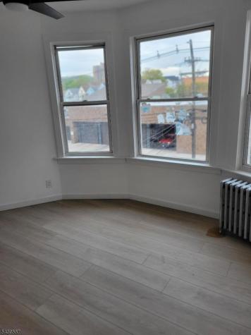 544 Market Street Paterson NJ 07513