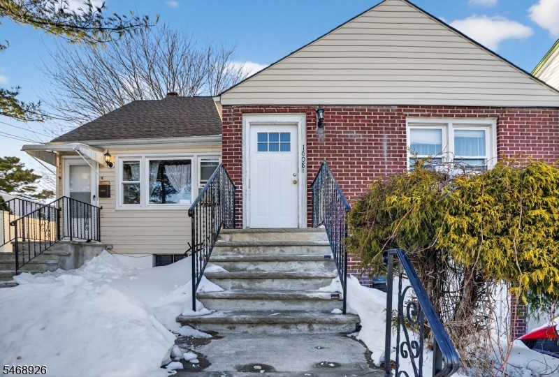 1608 Van Ness Terrace Union NJ 07083