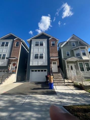 90 Hollywood Avenue East Orange NJ 07018