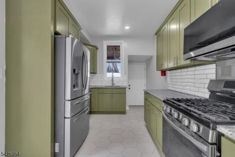 123 Dodd Street East Orange NJ 07017