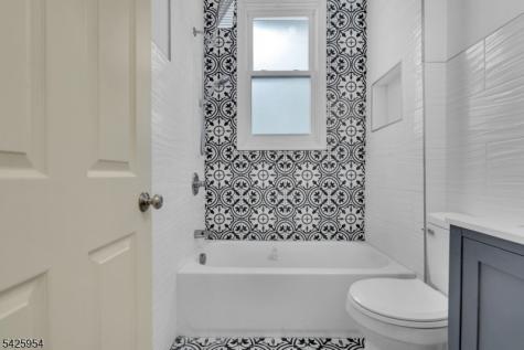 123 Dodd Street East Orange NJ 07017