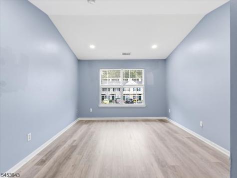 4 Derby Street East Orange NJ 07018