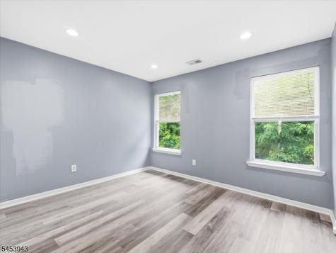 4 Derby Street East Orange NJ 07018