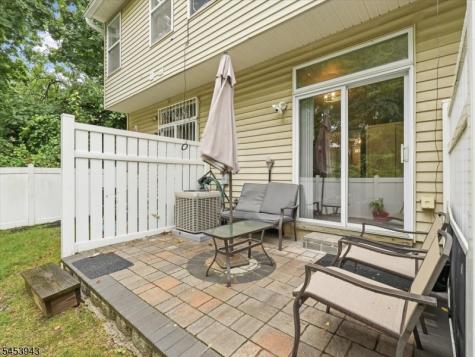 4 Derby Street East Orange NJ 07018