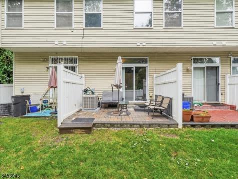 4 Derby Street East Orange NJ 07018