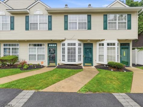 4 Derby Street East Orange NJ 07018